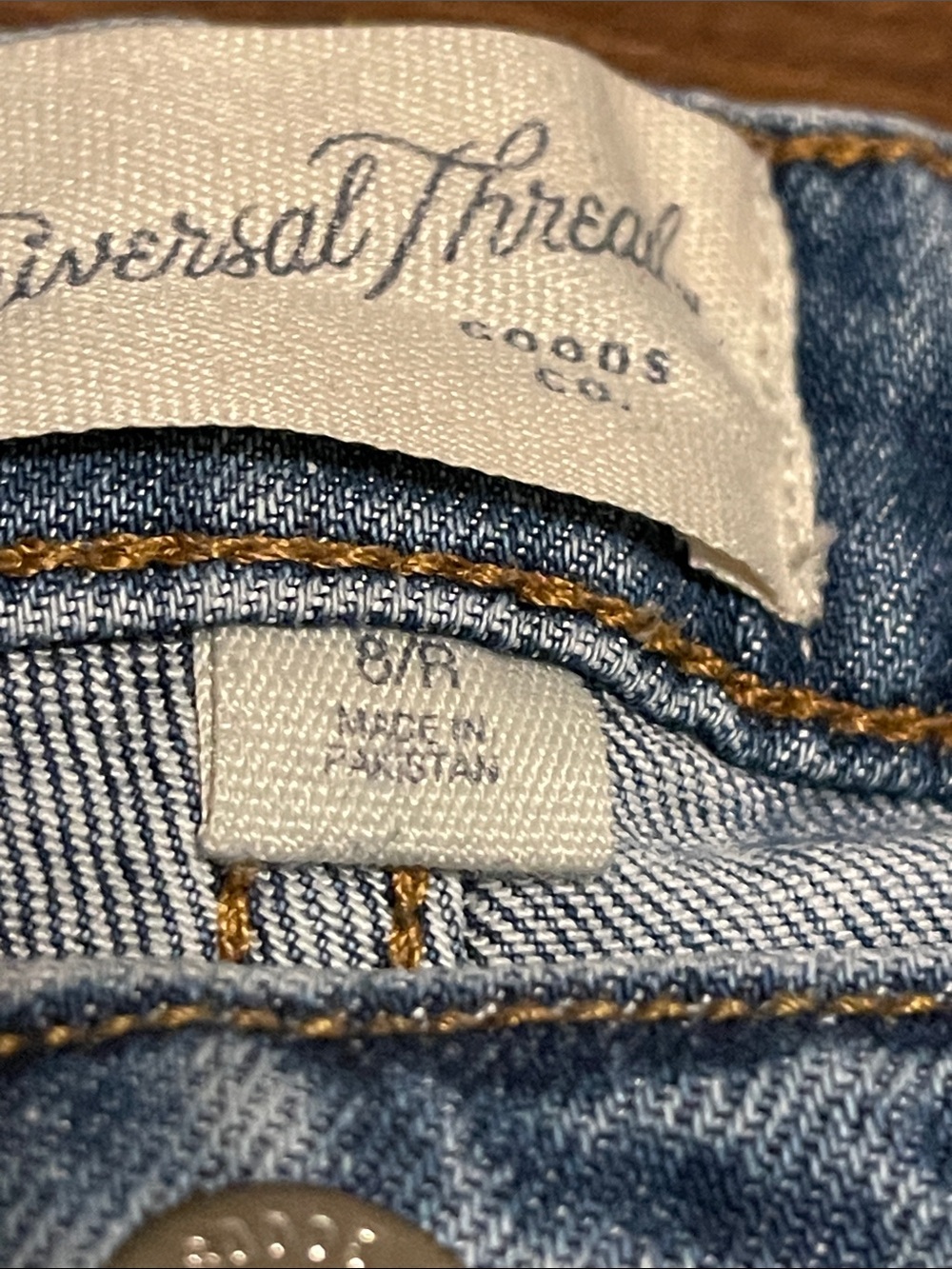 Universal Threads High Rise Flare Jeans Size 8 Reg - Picture 3 of 4